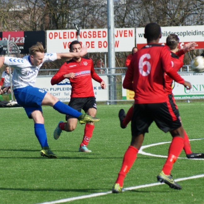 Roda'46 Zat in blessuretijd onderuit bij Sliedrecht