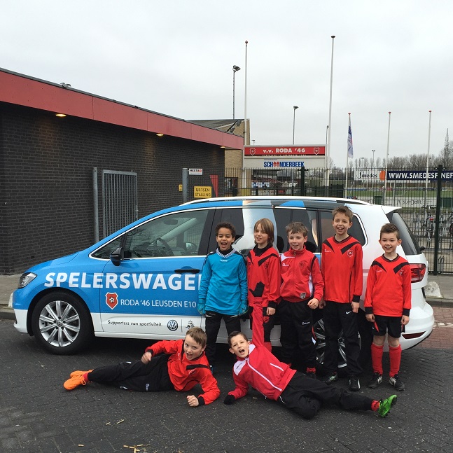 Roda '46 E10 op pad met "eigen" spelerswagen