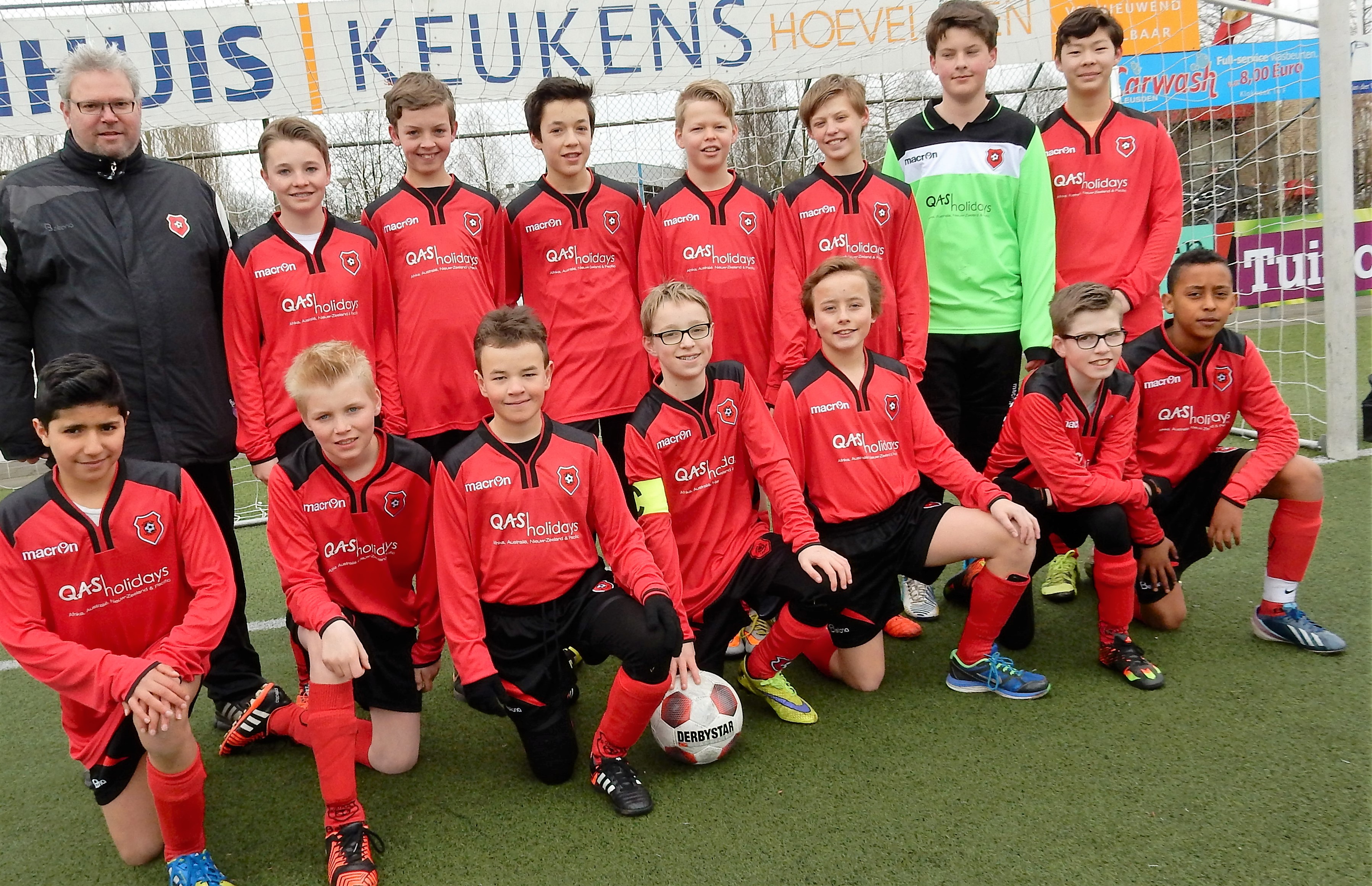 Roda'46 D7 in het nieuw dankzij QAS Holidays