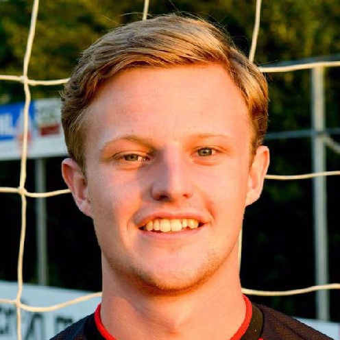 AD: Op de man af Dennis Spier