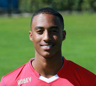 Roda'46-zaterdag wint en bekert door