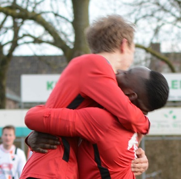 Mooie zondag voor Roda'46 Zon1