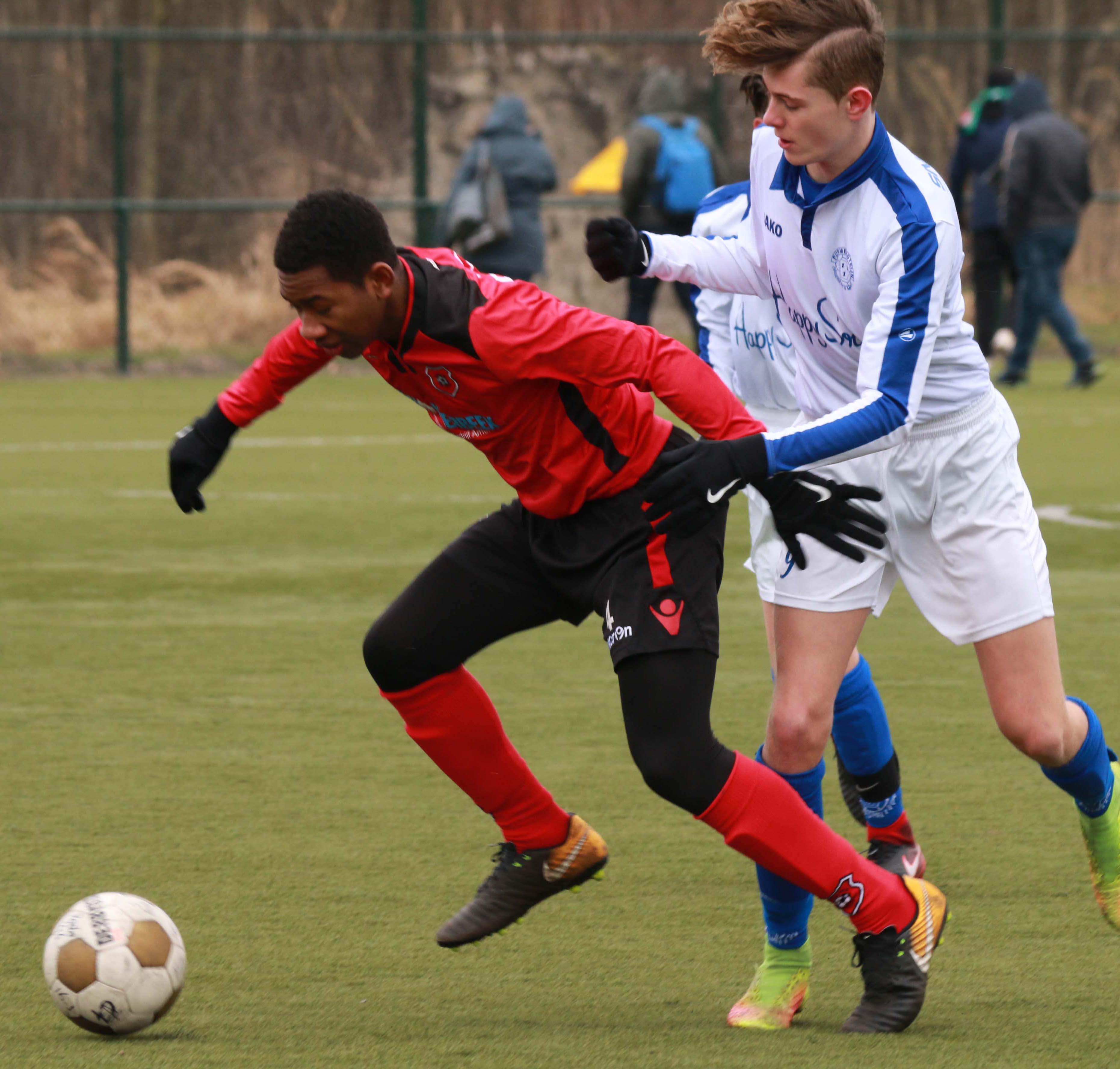 Roda '46 JO14-1 wint nipt met 1-0 van Purmersteijn JO14-1