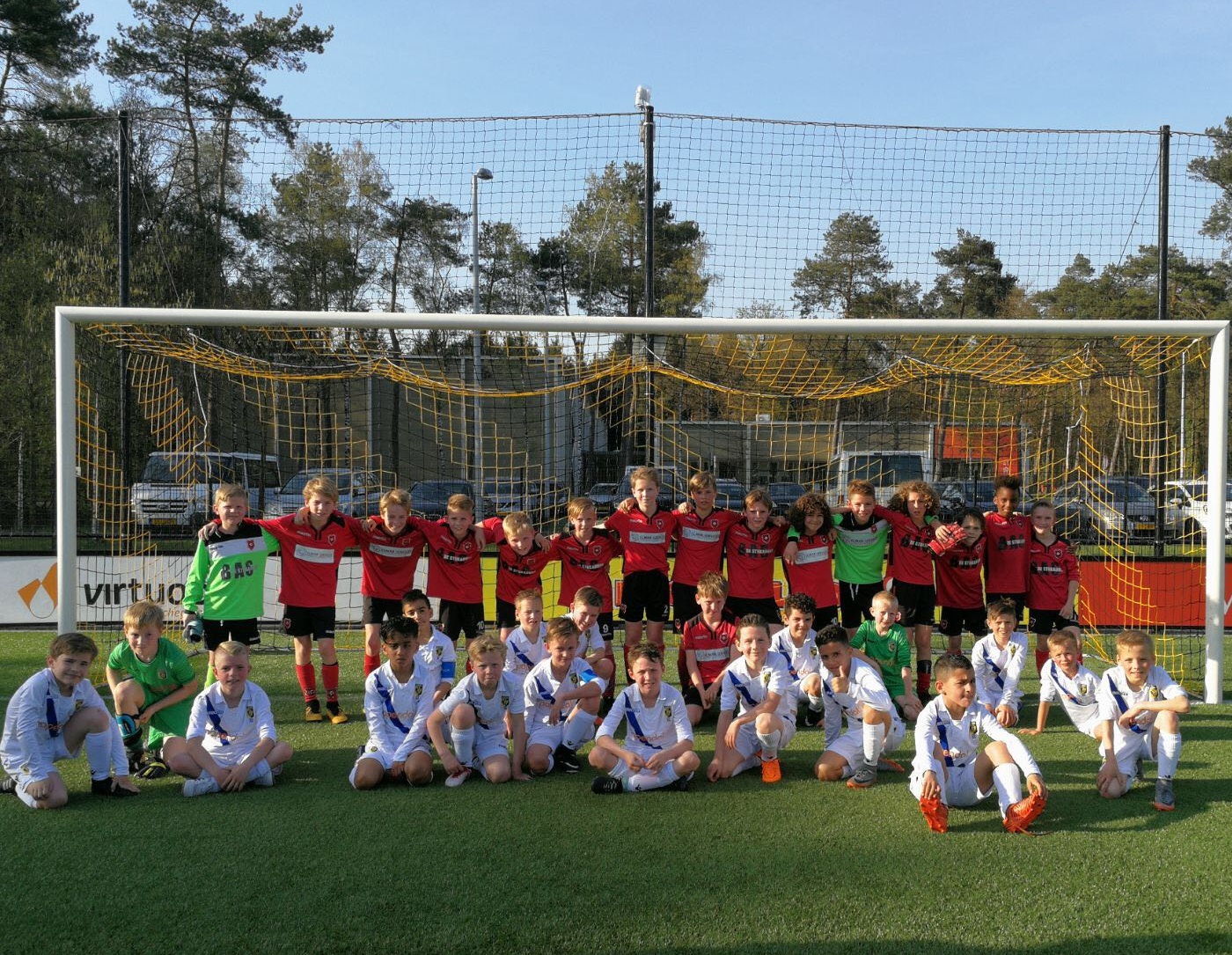 JO10.1 en JO11.1 oefenden tegen Vitesse