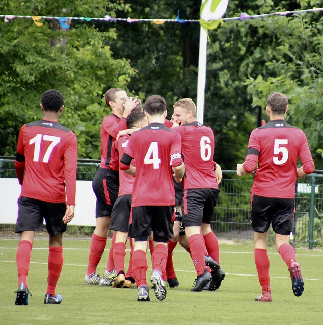 Roda Zat2 wint finale en promoveert naar de Hoofdklasse
