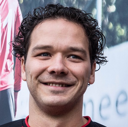 Roda Zon1 flink benadeeld door de scheidsrechter