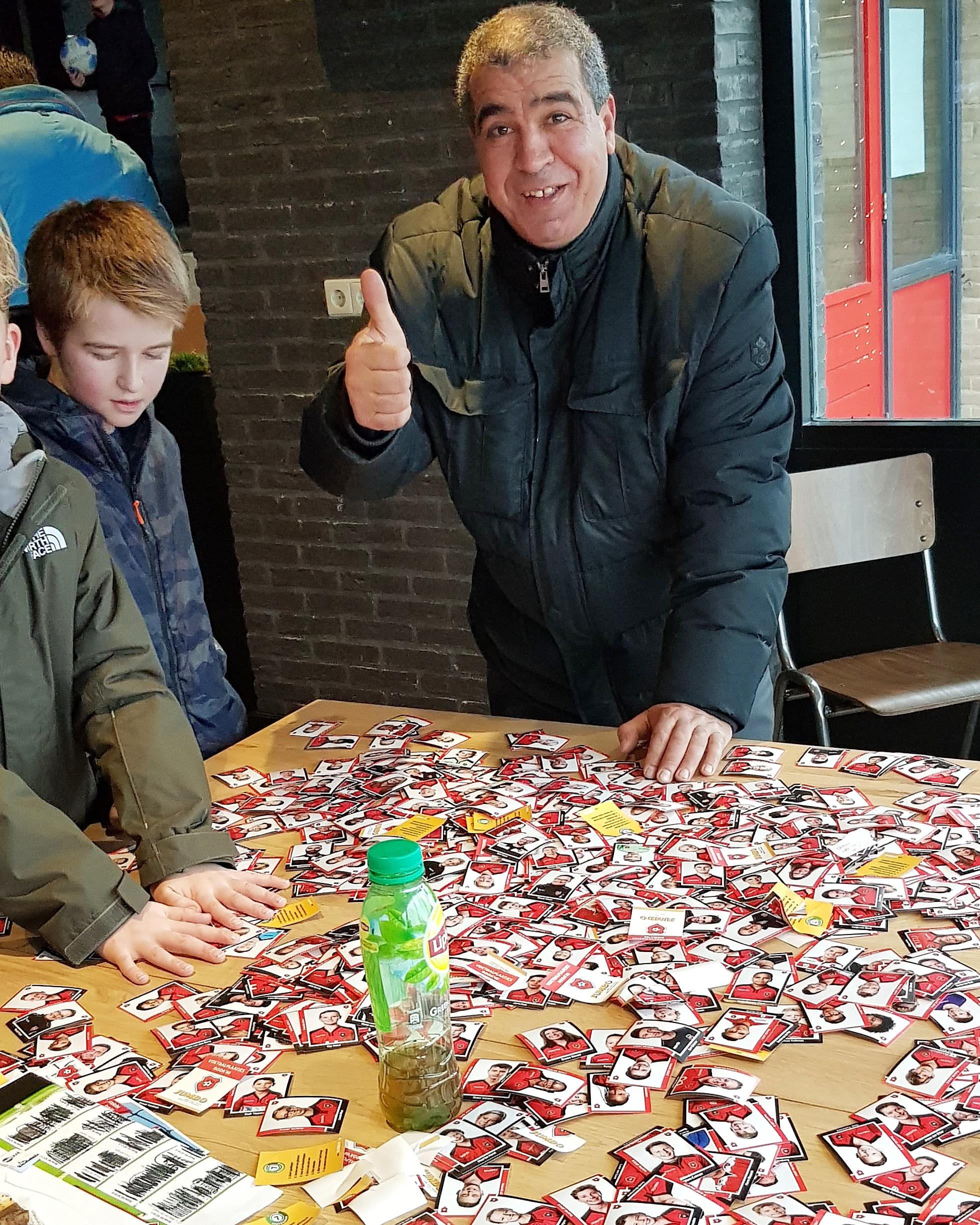 Grote drukte bij Ruibeurs Voetbalplaatjes