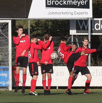 Roda'46 Zon1 in hoek waar klappen vallen
