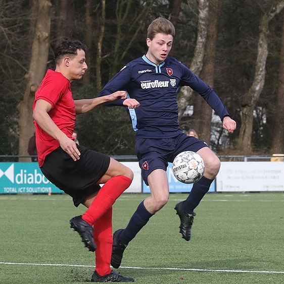 Hopen op een stuntje bij FC Jeugd