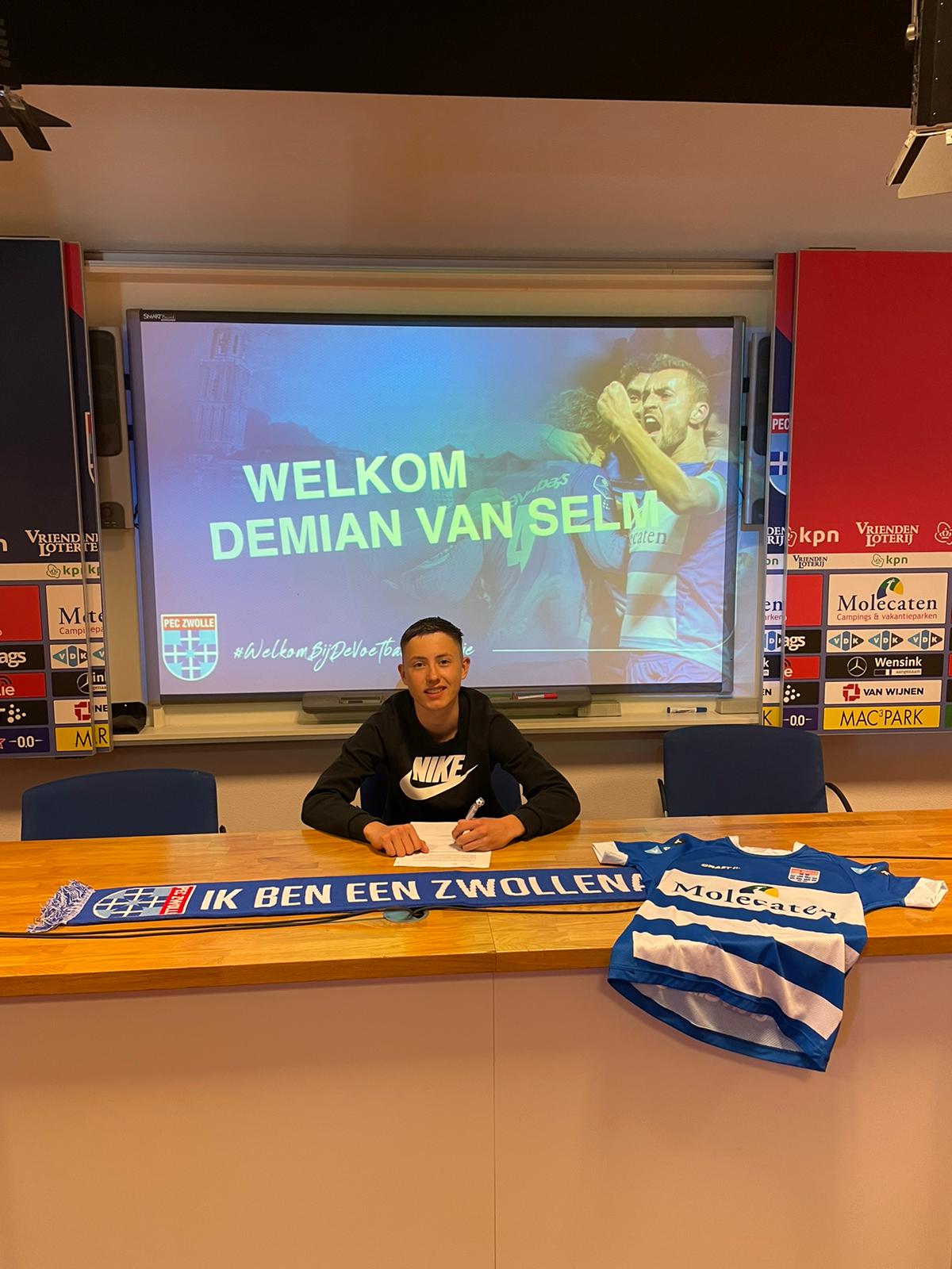 Damian van Selm PEC Zwolle.jpg