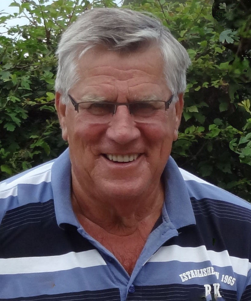 Cor Veenendaal overleden