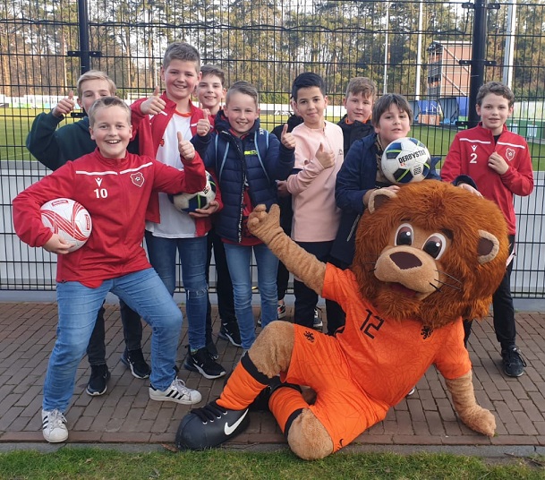 Roda'46 jeugd bij Oranje