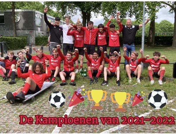 Roda'46 JO15.2 kampioen