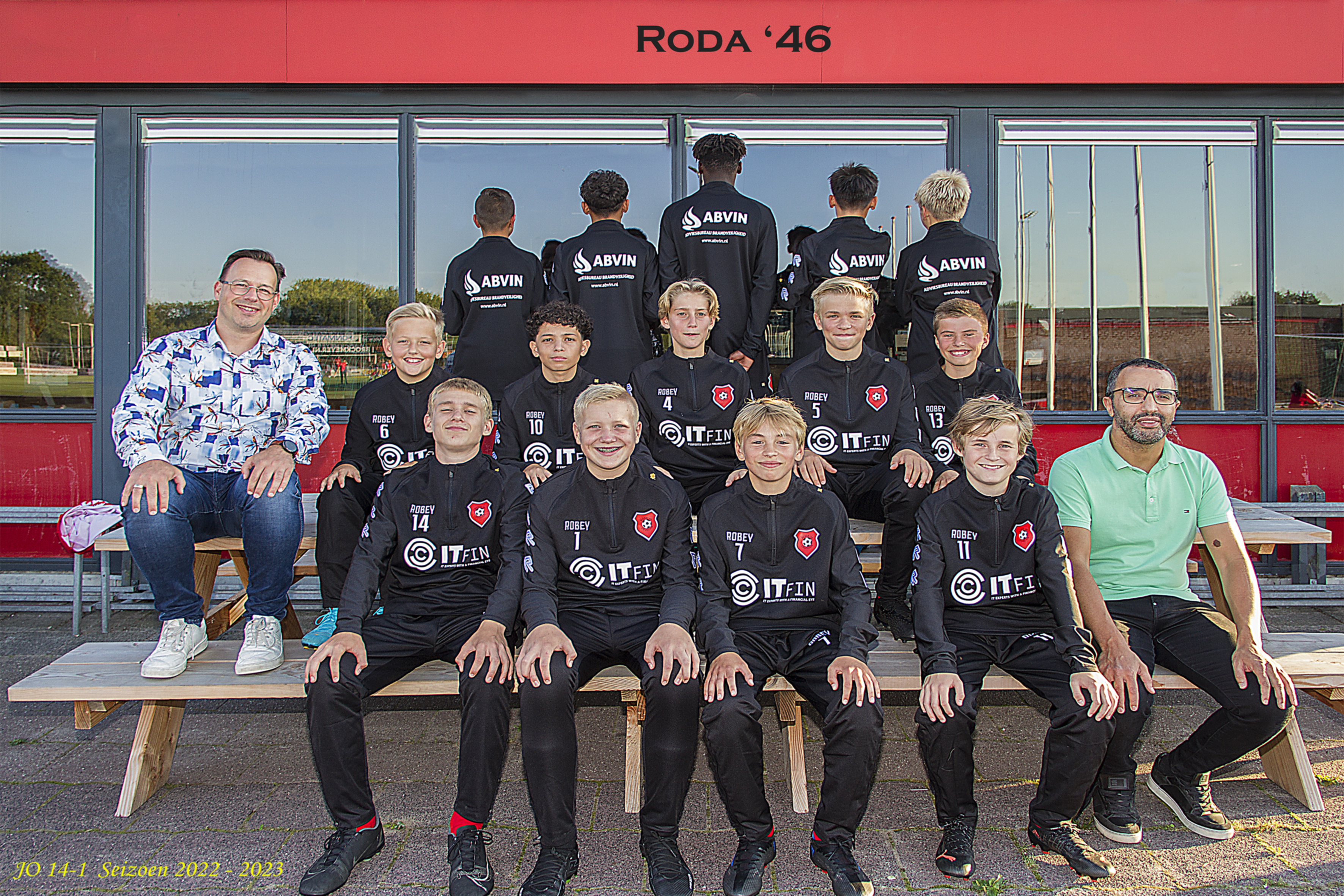 Teamfoto Roda'46 JO14-1_22_23_002.jpg