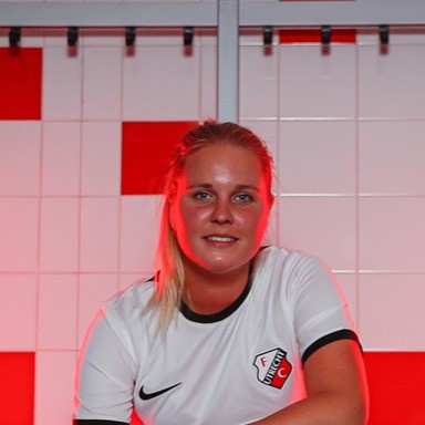 Talentvolle meiden gezocht