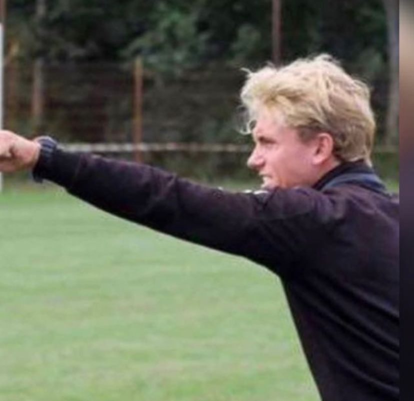 Trainers en info voetbalschool