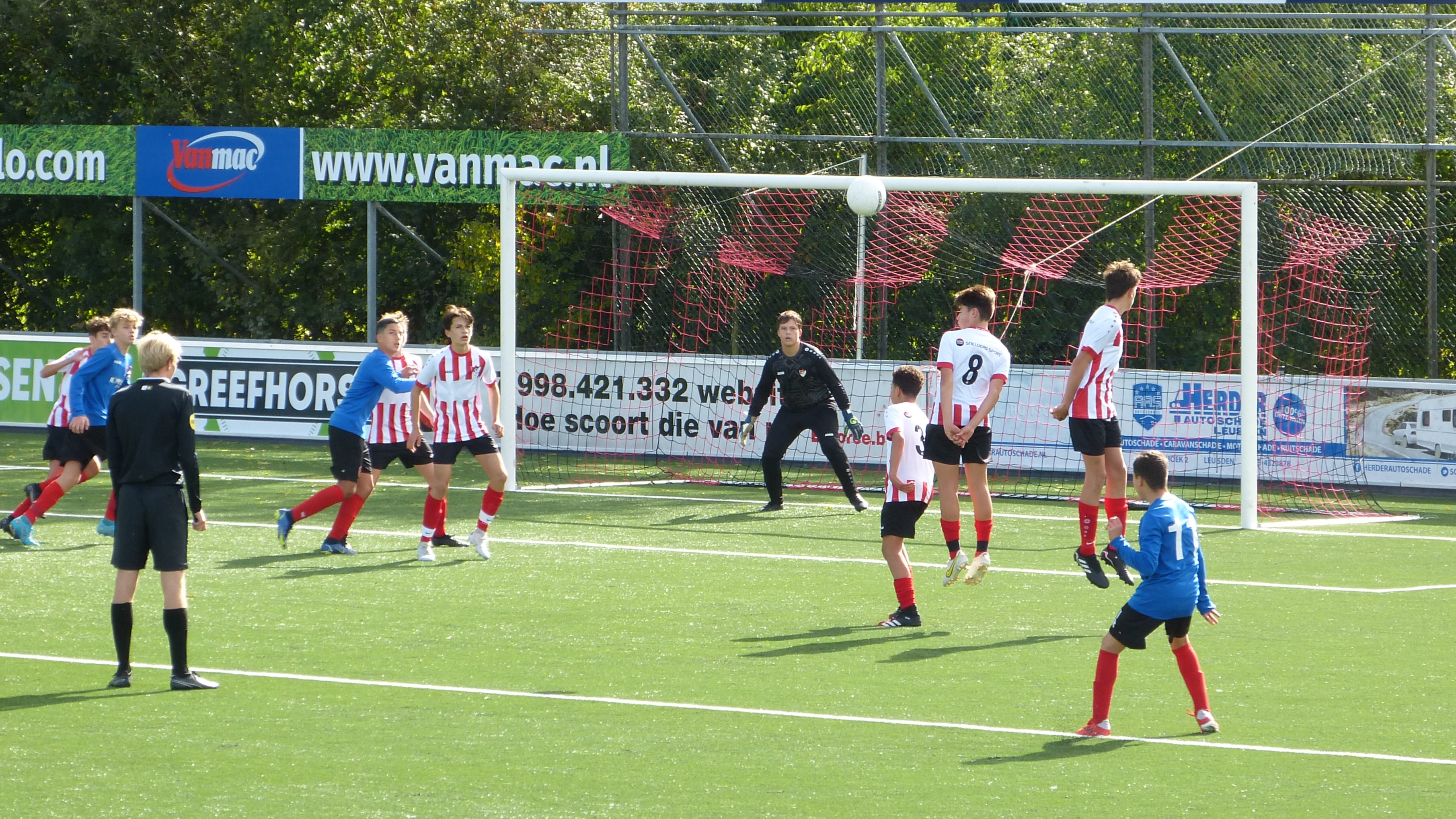 JO15-1 pakt punt in slotfase