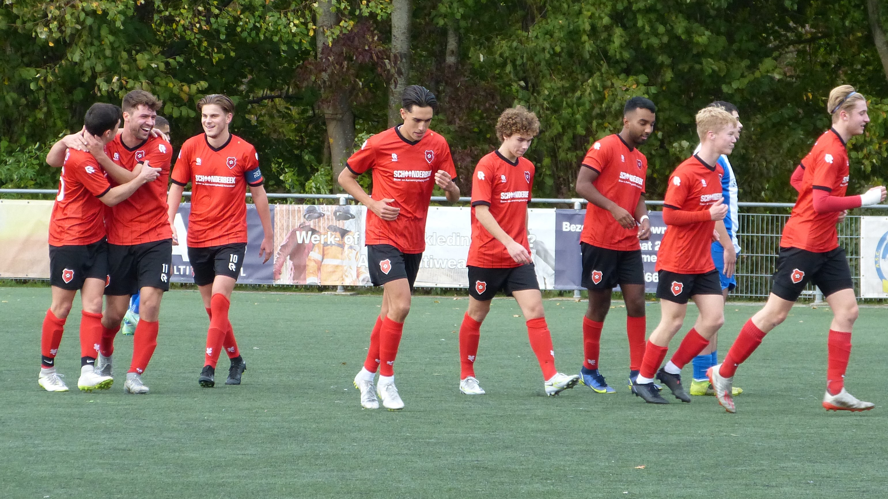 JO23-1 scoort 6x in 2e helft