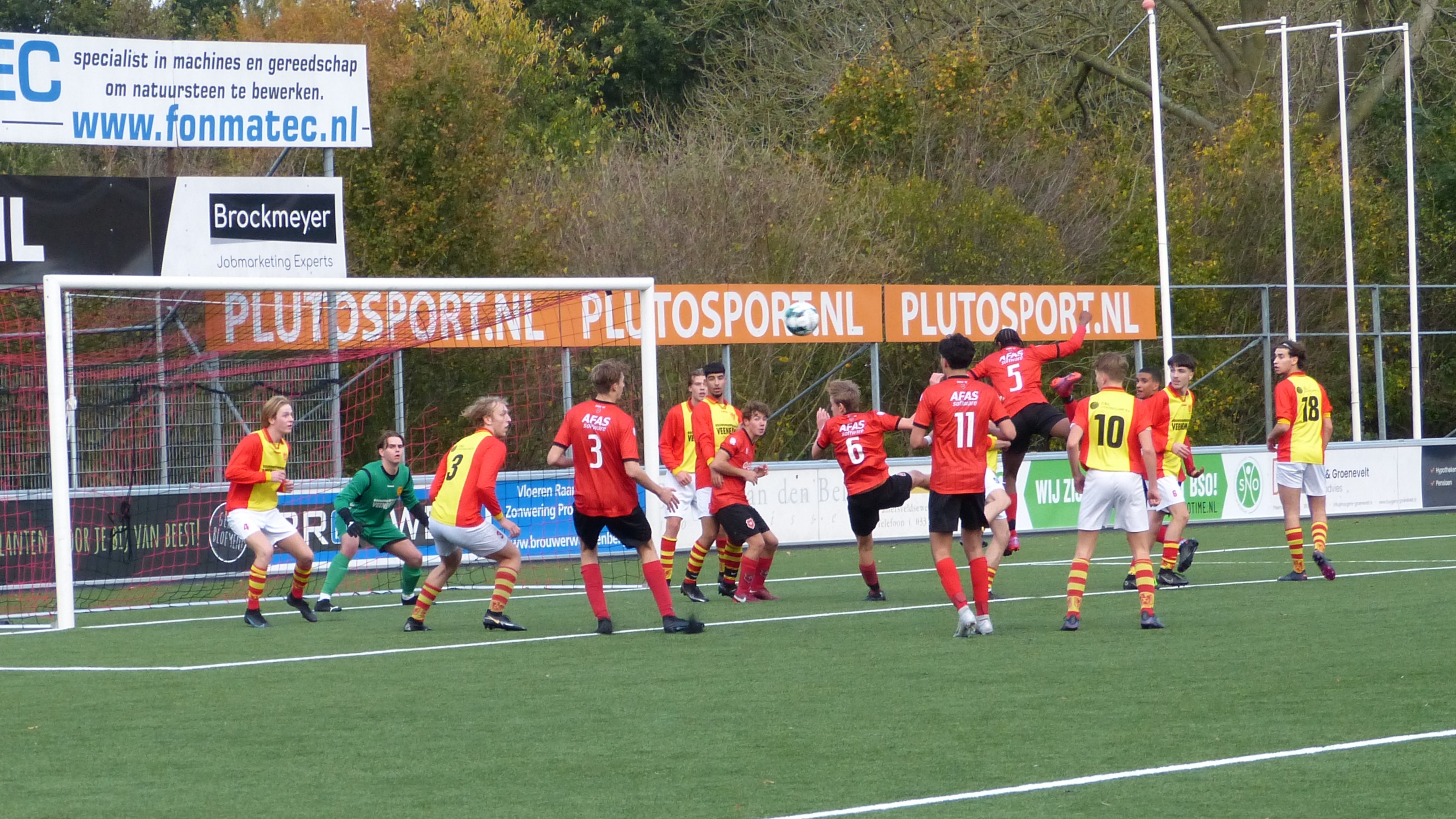 JO18-1 bijt zich stuk op CSV Apeldoorn