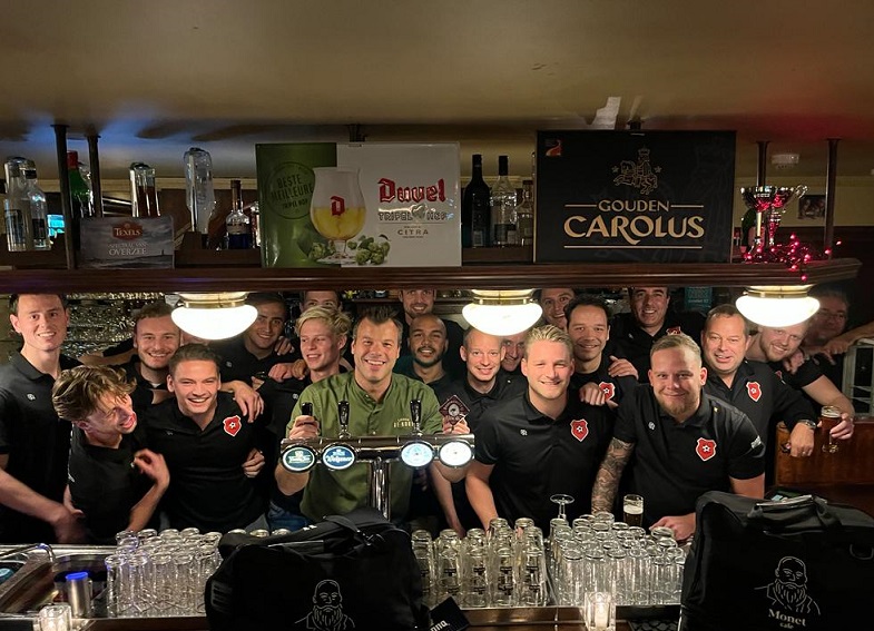 Roda’46 Zon2 krijgt tassen van Monet Café