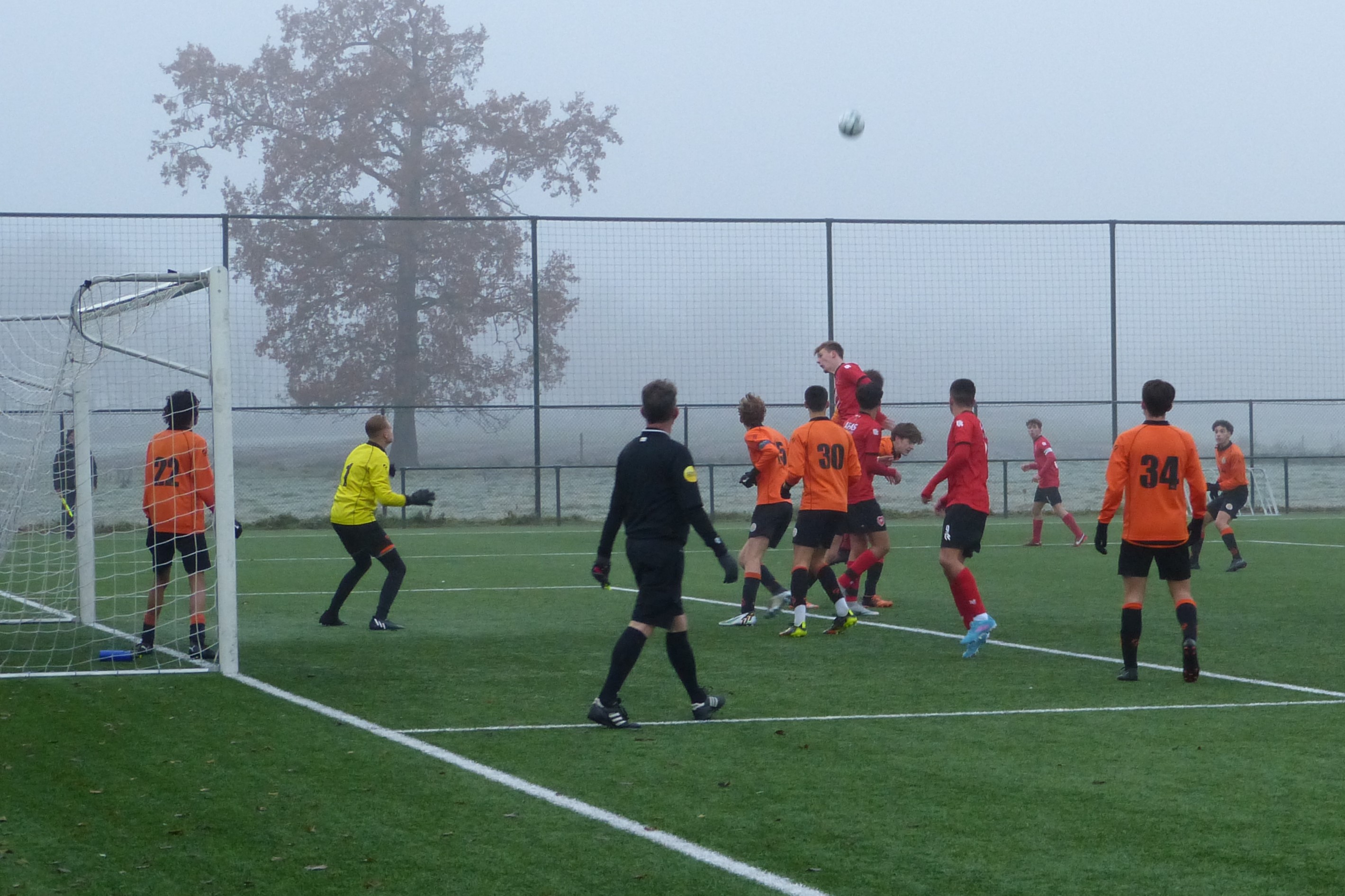RODA 18-1 wint met 8-0