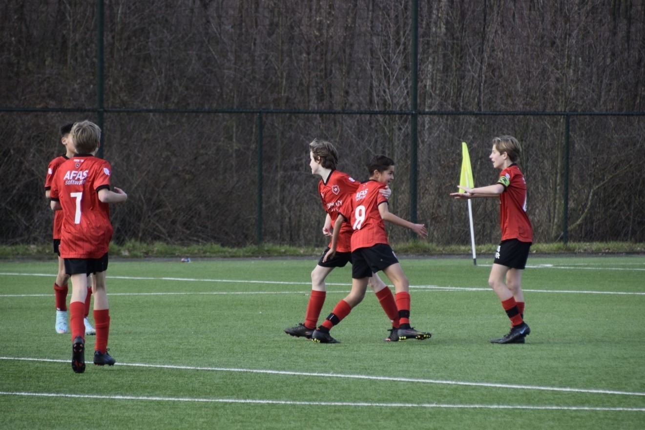 JO14-1 weet weer wat winnen is