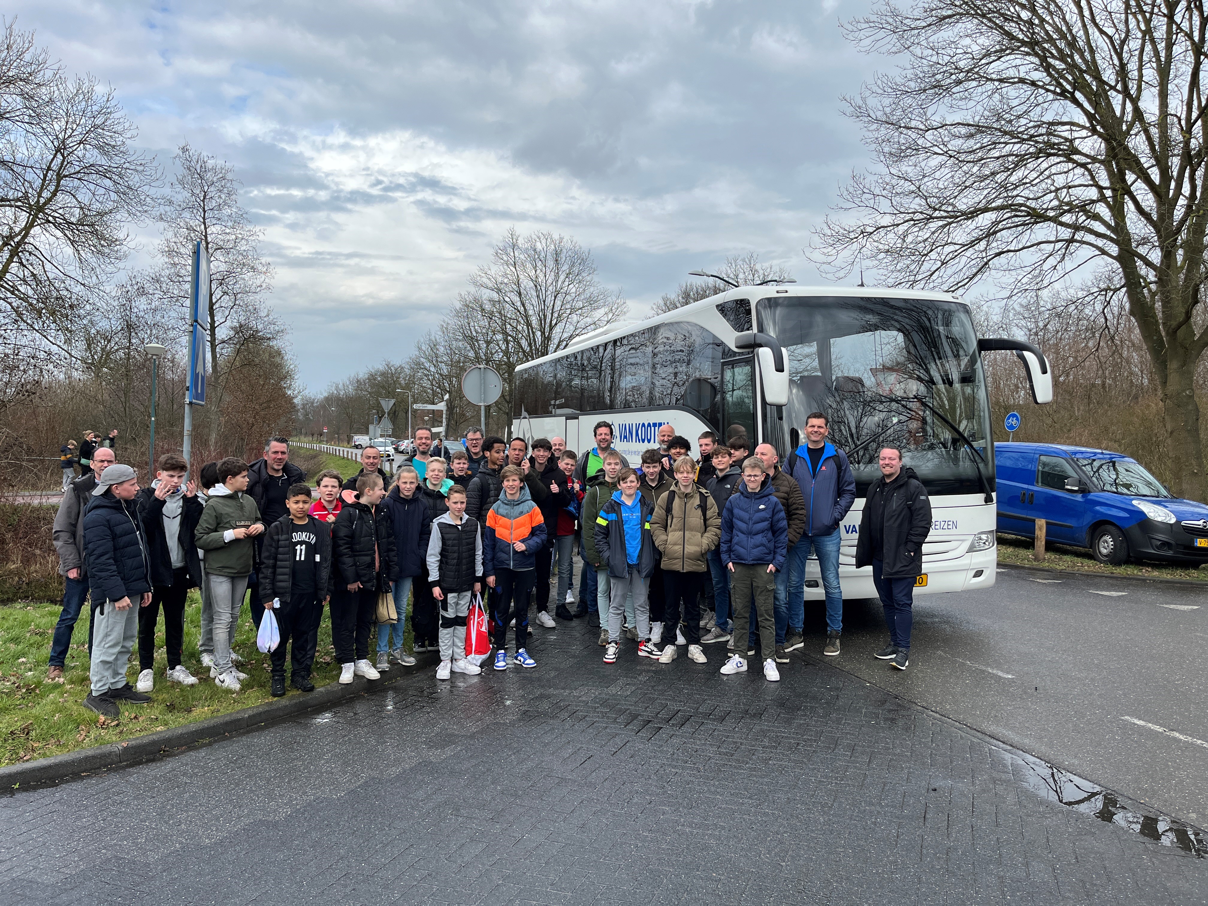 Jeugdteams bezoeken FC Utrecht