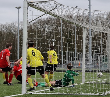 Ruime zege Roda’46 Zon1 na bizarre reis