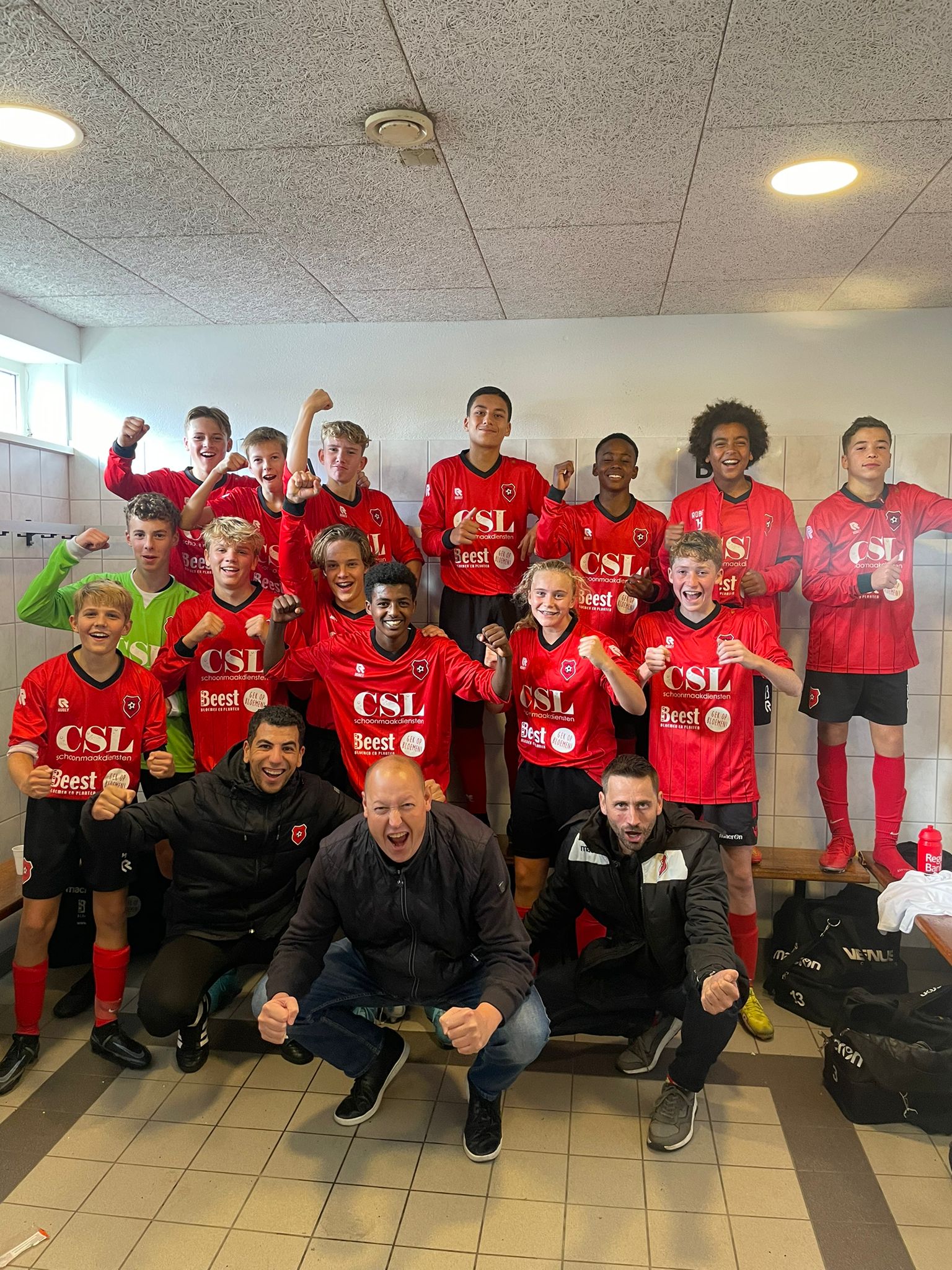 Spannend slot competitie O15-1