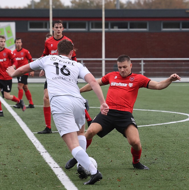 Roda’46 Zon1 – ROAC: Slecht weer, veel kansen, weinig goals