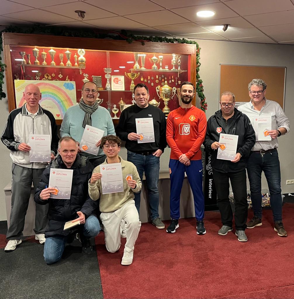 Verenigingsscheidsrechters geslaagd