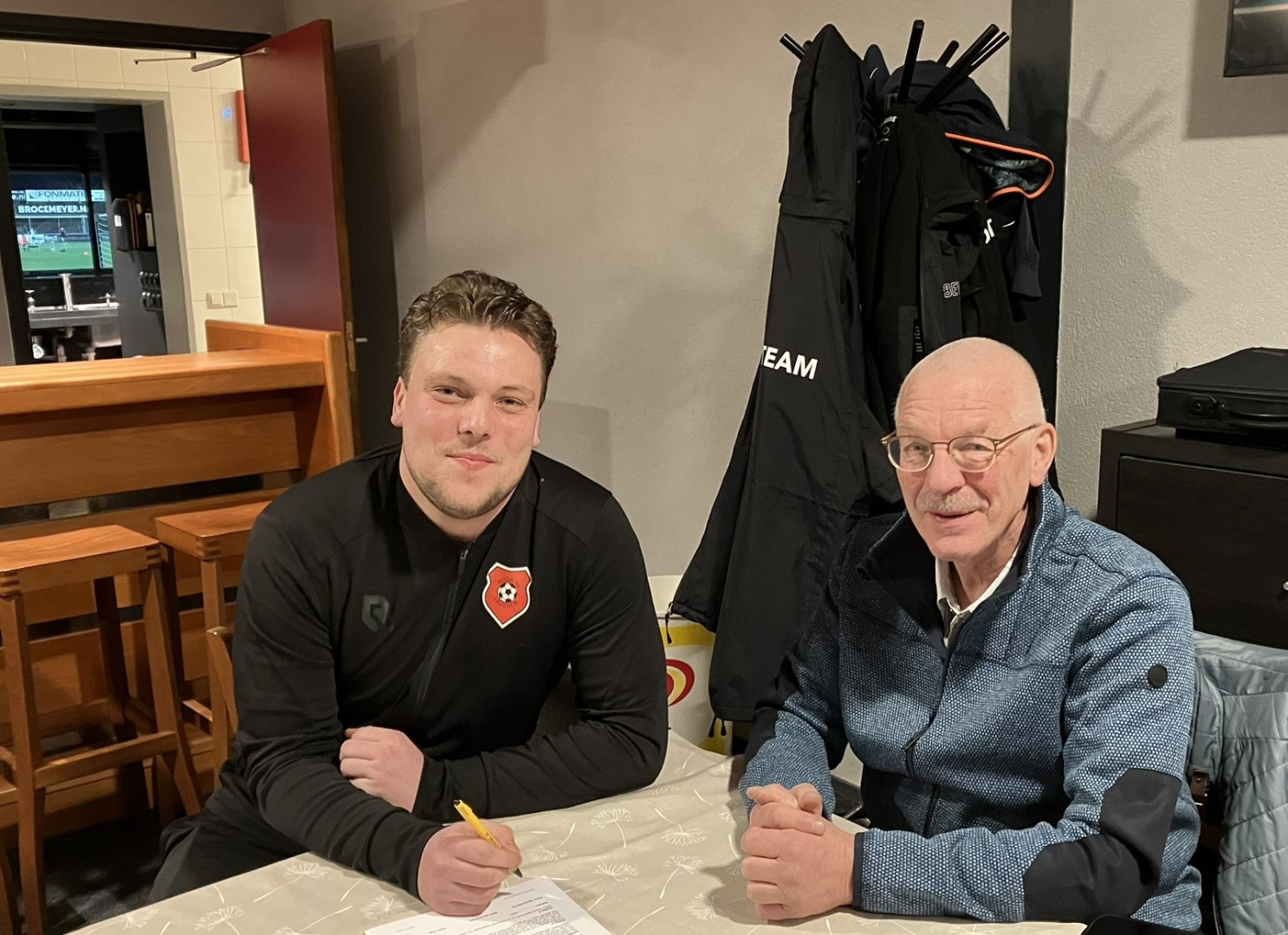 Beau Arts tekent contract 2024-2025.jpg