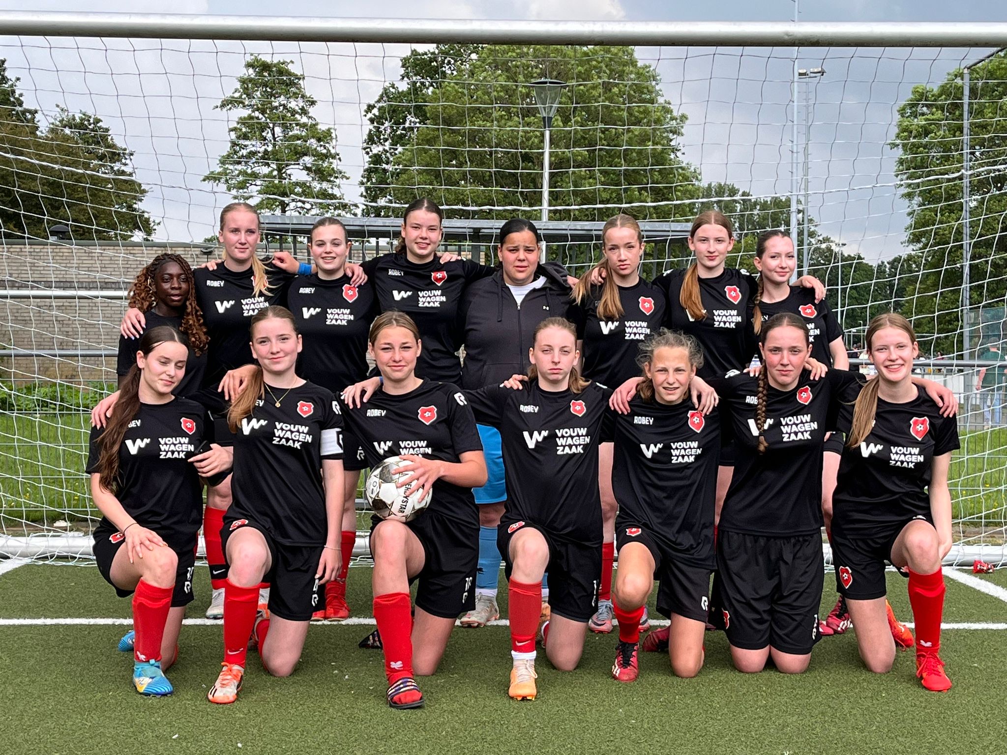 Internationaal toernooi MO17-1