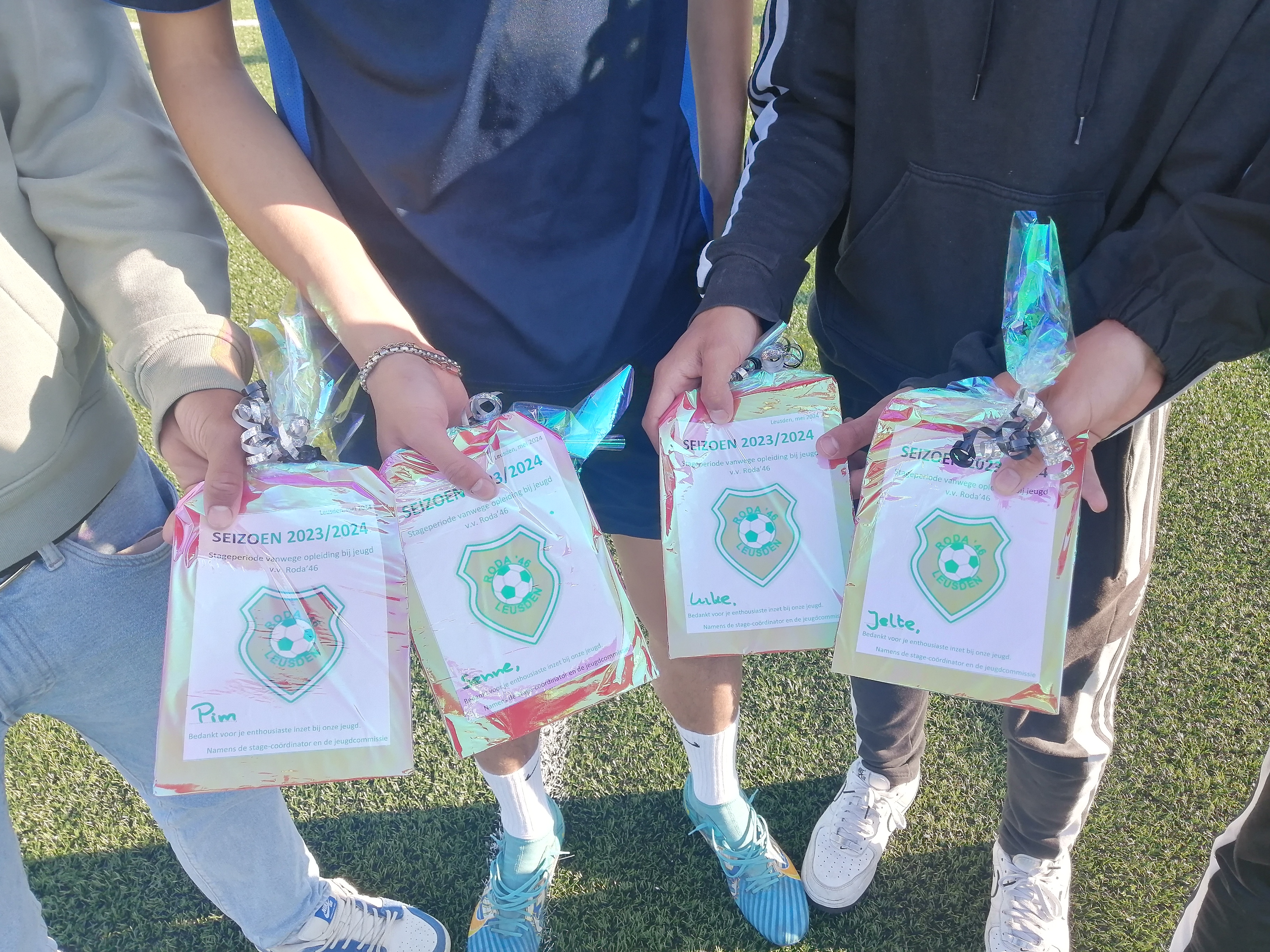 Stagiaires in het zonnetje voor inzet...