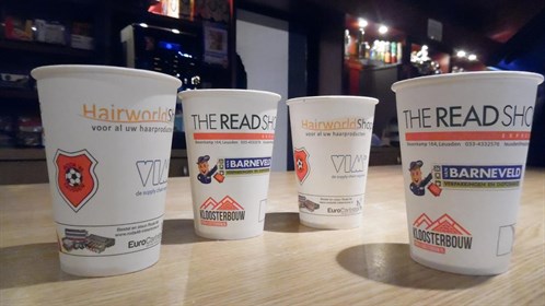 Sponsoring koffiebekertjes in de Roda kantine