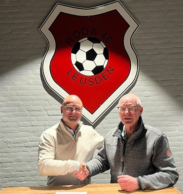Roda 46 verlengt contract met Robert Wijnands
