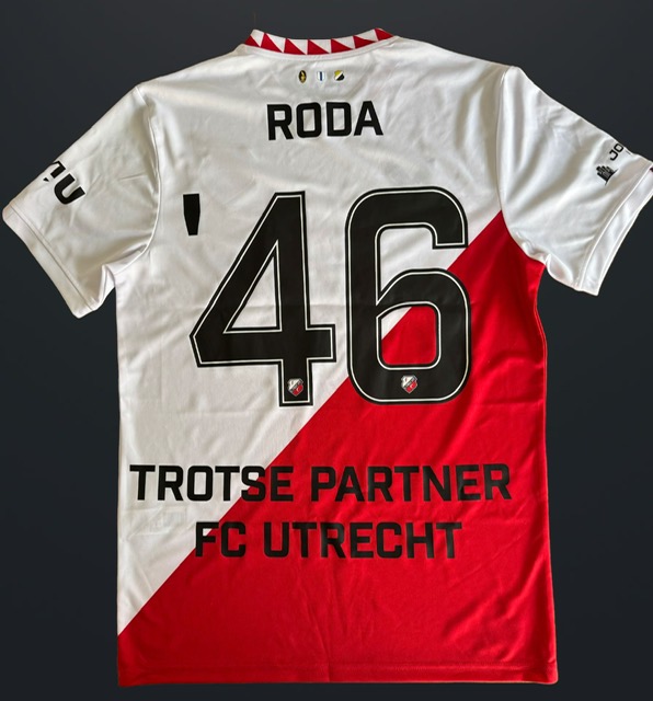 Roda '46 oefent tegen de Pre-Academie van FC Utrecht