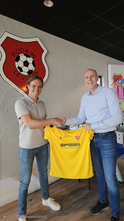 Welkom thuis: Bas van den Hoek opnieuw in het rood-zwart